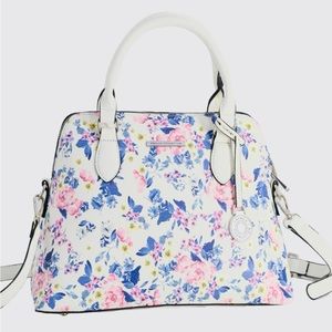 French Connection😍